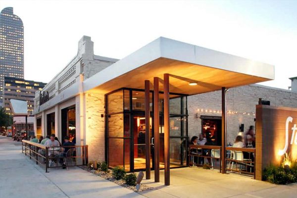 thi-cong-noi-that-nha-hang-hoa-lu (2)