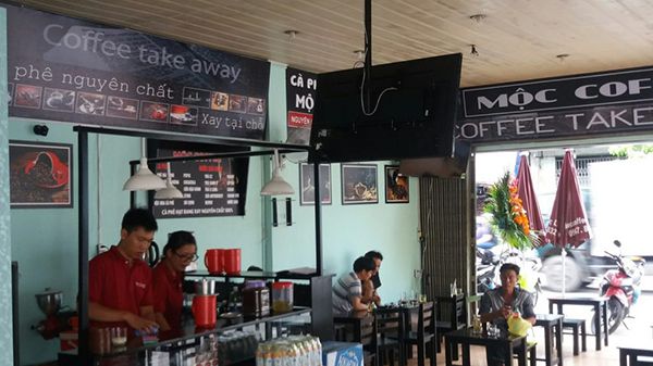 thi-cong-noi-that-quan-cafe-movi-coffe (2)