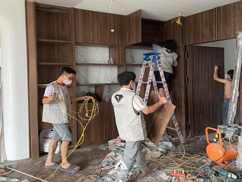 co nen thue thiet ke noi that chung cu