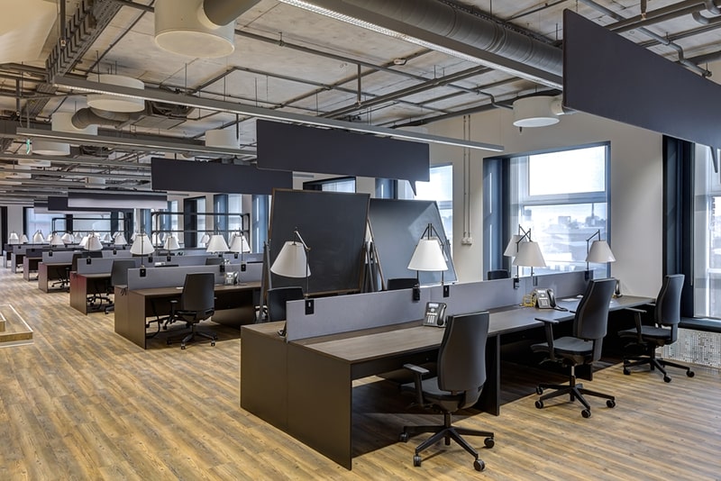 Thiết kế nội thất thông minh giúp văn phòng rộng rãi và thoải mái